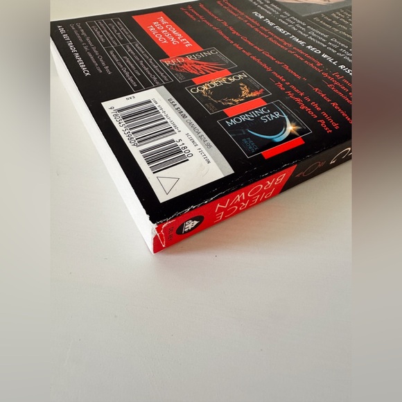 Red Rising Paperback Book - Picture 3 of 3